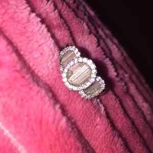 14k ring nothing out of place slightly used